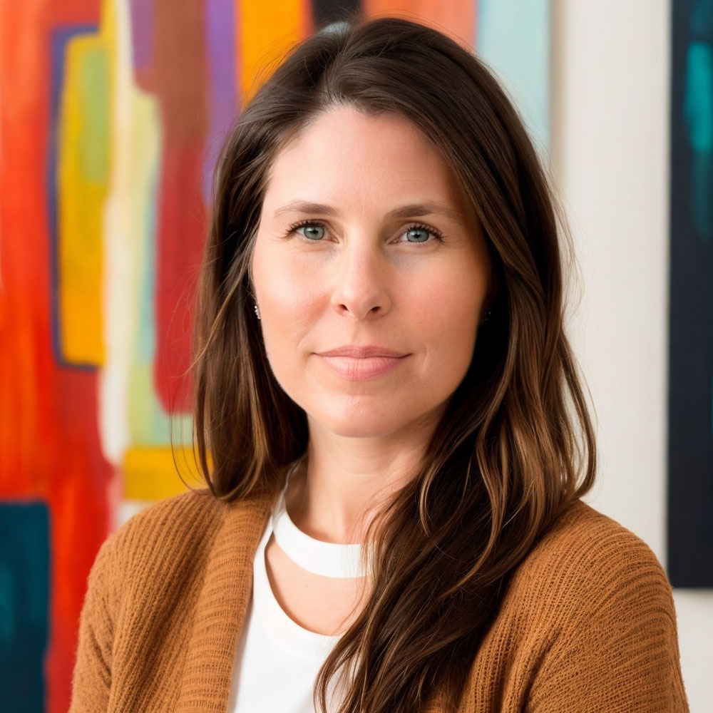 Louisa_Roberts_bio_image_square_1000px