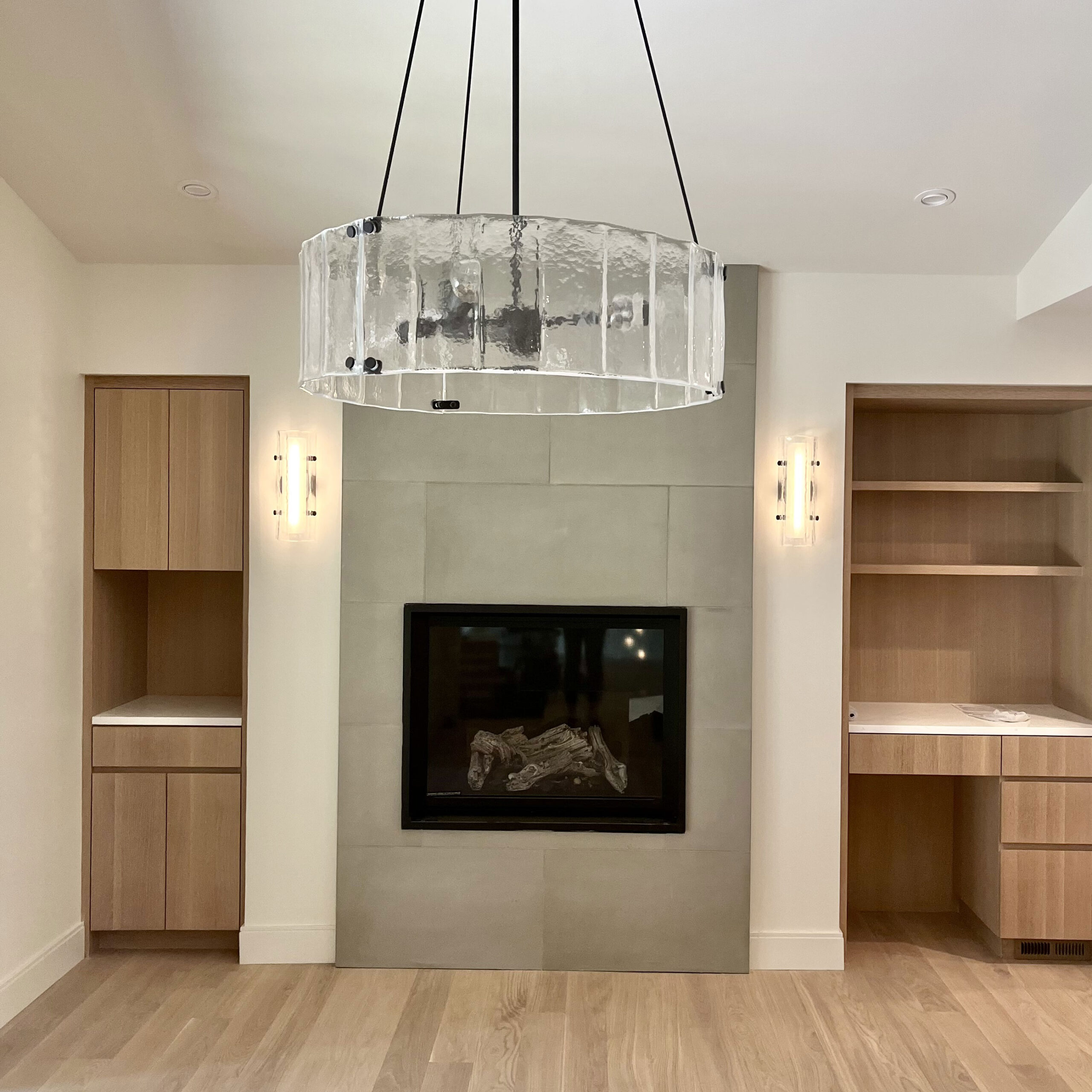 modern-interior-design-concrete-fireplace-lake-oswego_square